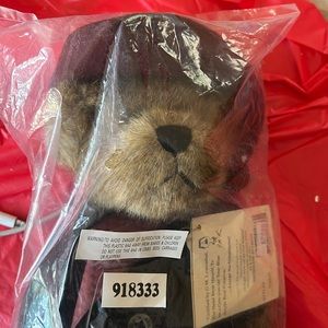 NIB Boyd’s Bears Collection